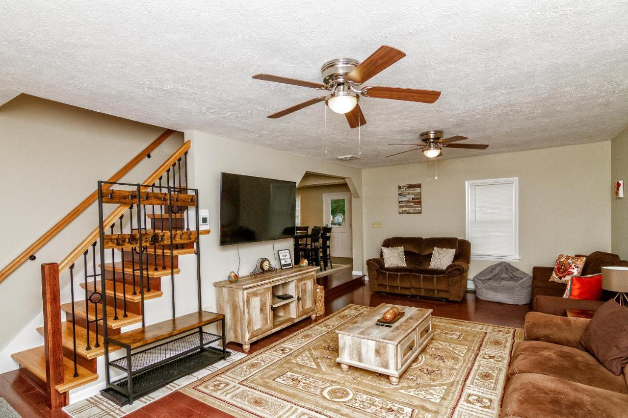 Newly Renovated 3 Bedroom House In The Heart Of Tannersville Exterior photo