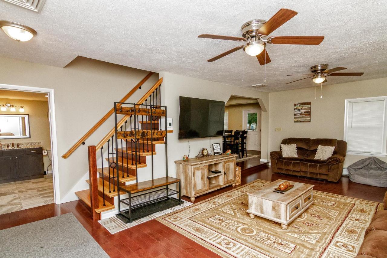 Newly Renovated 3 Bedroom House In The Heart Of Tannersville Exterior photo