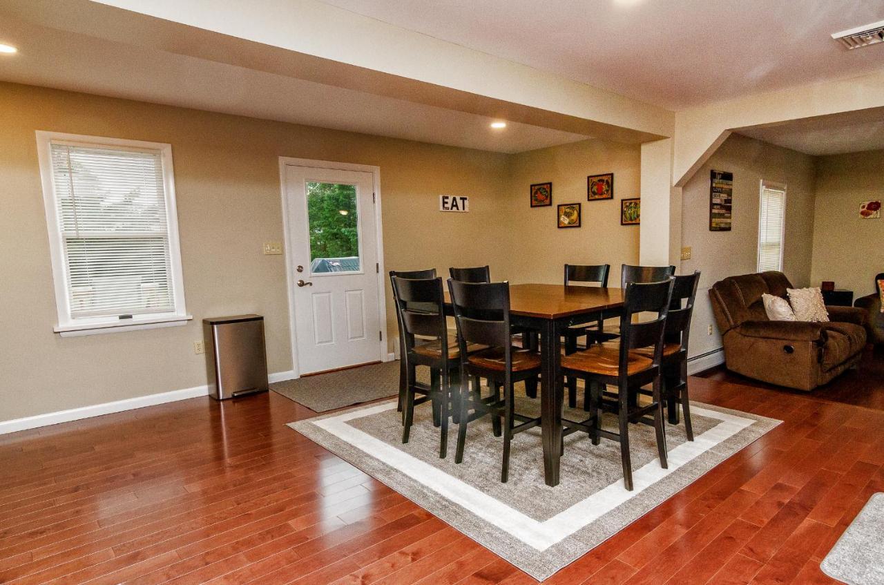 Newly Renovated 3 Bedroom House In The Heart Of Tannersville Exterior photo